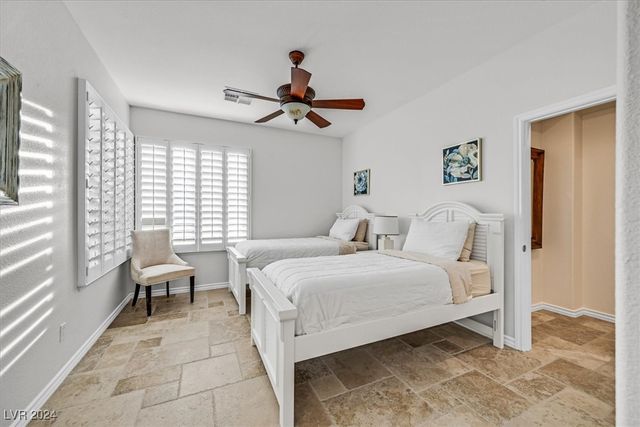 2738 Kingclaven Drive, Henderson, NV 89044