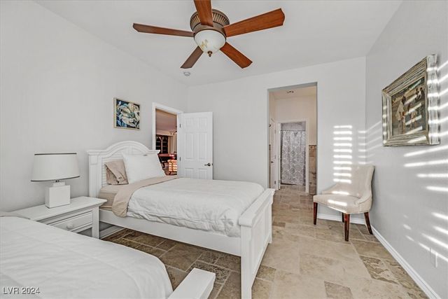 2738 Kingclaven Drive, Henderson, NV 89044