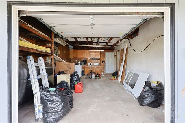 690 N Quincy St, Brockton, MA 02302