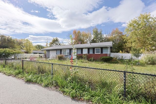 690 N Quincy St, Brockton, MA 02302