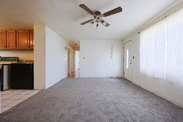 690 N Quincy St, Brockton, MA 02302