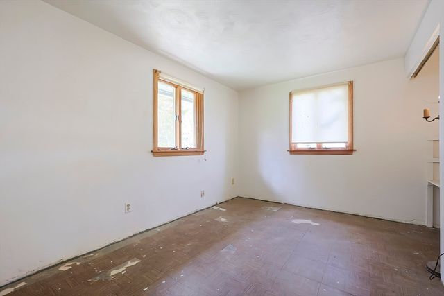 690 N Quincy St, Brockton, MA 02302