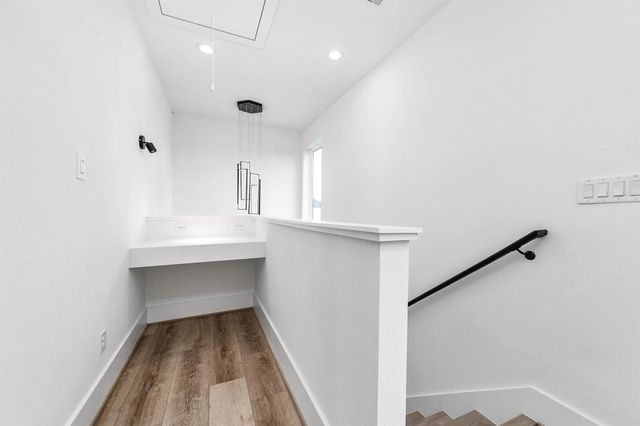 319 N Nagle Street, Houston, TX 77003