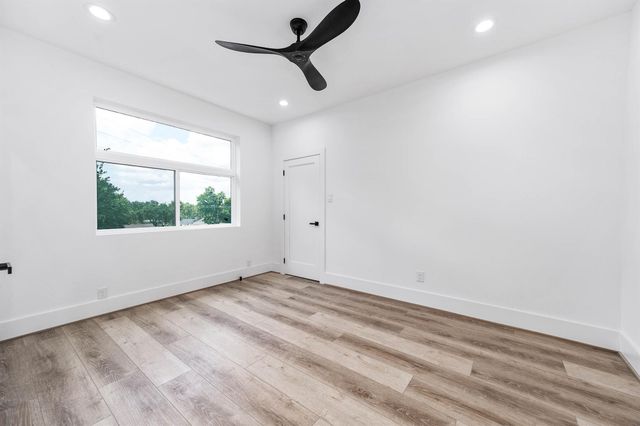 319 N Nagle Street, Houston, TX 77003