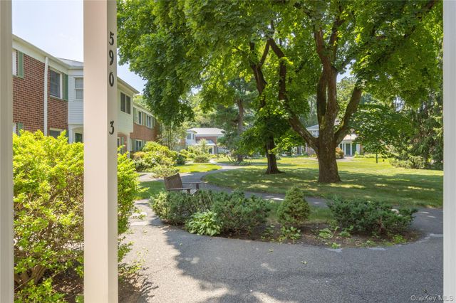 590 Bedford Road 3, Pleasantville, NY 10570