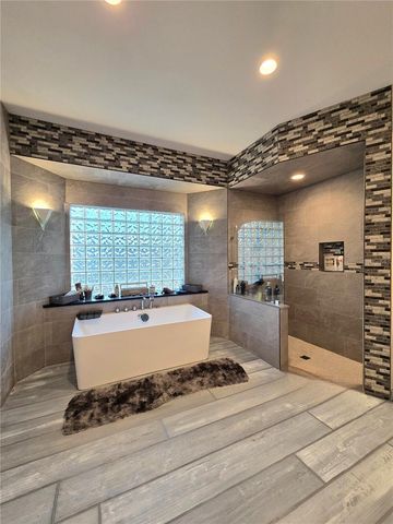 2214 FENTRESS COURT, Spring Hill, FL 34609