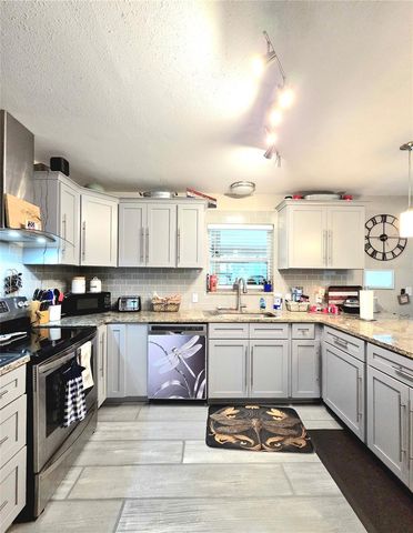 2214 FENTRESS COURT, Spring Hill, FL 34609