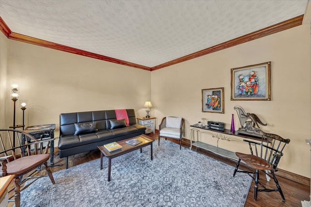 5018 Carter Grove LN, Roanoke, VA 24012