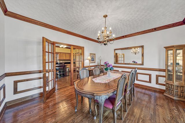 5018 Carter Grove LN, Roanoke, VA 24012