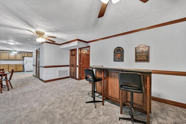 5018 Carter Grove LN, Roanoke, VA 24012