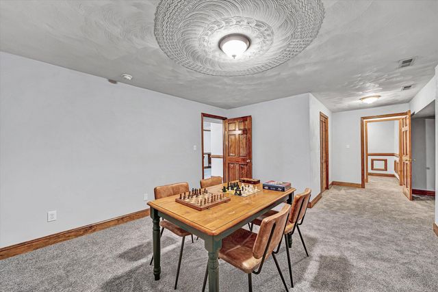 5018 Carter Grove LN, Roanoke, VA 24012