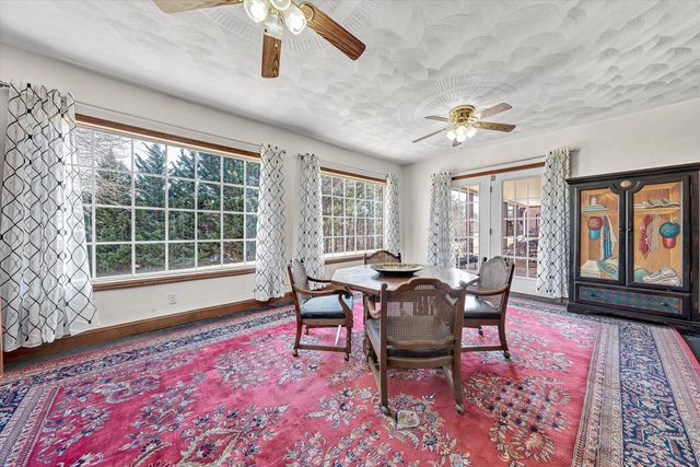 5018 Carter Grove LN, Roanoke, VA 24012