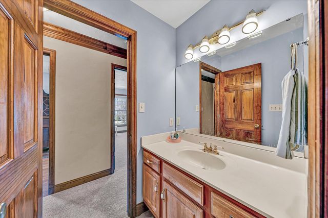 5018 Carter Grove LN, Roanoke, VA 24012