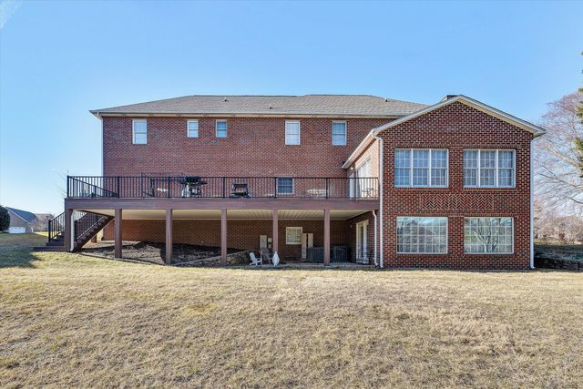 5018 Carter Grove LN, Roanoke, VA 24012