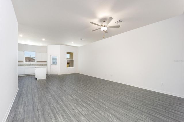 709 POPPY LANE, Dundee, FL 33838