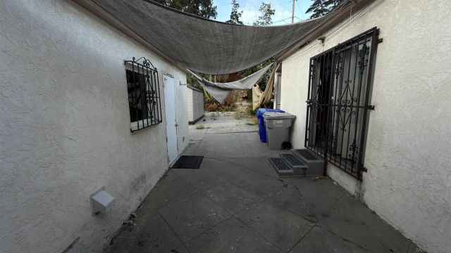 2691 Reynard, San Diego, CA 92103