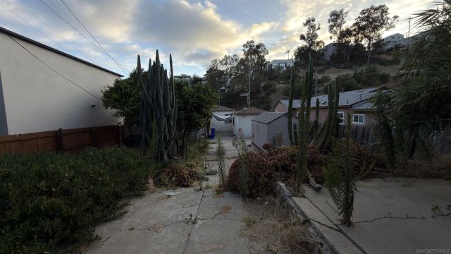 2691 Reynard, San Diego, CA 92103