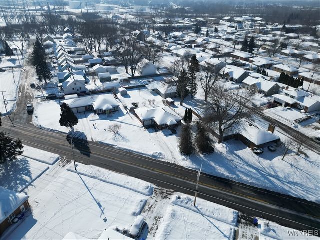 1205 Mineral Springs Road, West Seneca, NY 14224