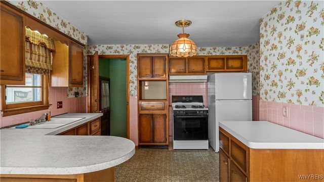 1205 Mineral Springs Road, West Seneca, NY 14224