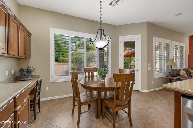 8512 N Crosswater Loop, Tucson, AZ 85743