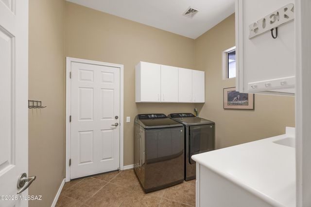 8512 N Crosswater Loop, Tucson, AZ 85743