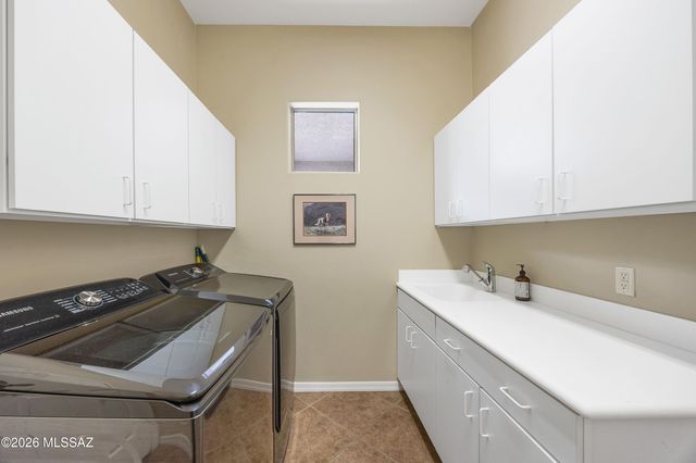 8512 N Crosswater Loop, Tucson, AZ 85743