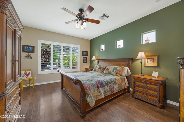 8512 N Crosswater Loop, Tucson, AZ 85743