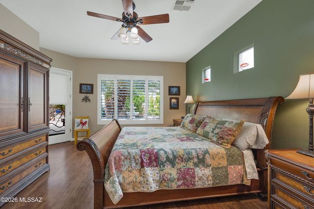 8512 N Crosswater Loop, Tucson, AZ 85743