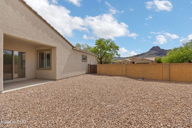 8512 N Crosswater Loop, Tucson, AZ 85743