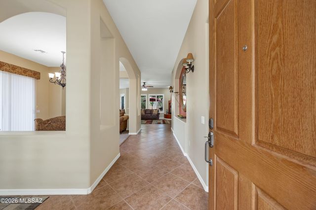 8512 N Crosswater Loop, Tucson, AZ 85743