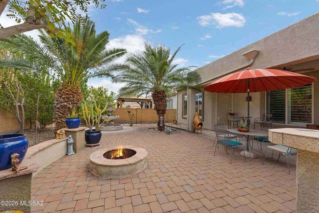 8512 N Crosswater Loop, Tucson, AZ 85743