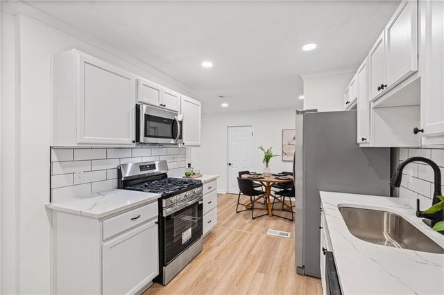 7615 Terrace Street, Kansas City, MO 64114