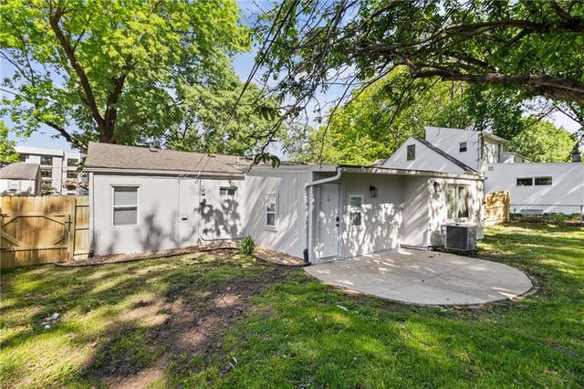 7615 Terrace Street, Kansas City, MO 64114