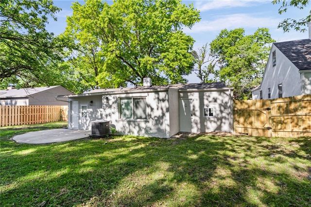 7615 Terrace Street, Kansas City, MO 64114