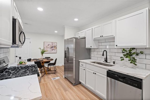 7615 Terrace Street, Kansas City, MO 64114