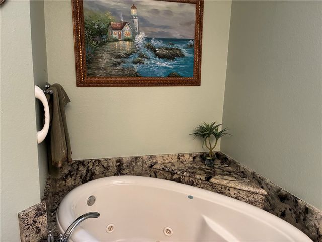 1408 Island Village Court, Granbury, TX 76048