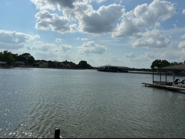 1408 Island Village Court, Granbury, TX 76048