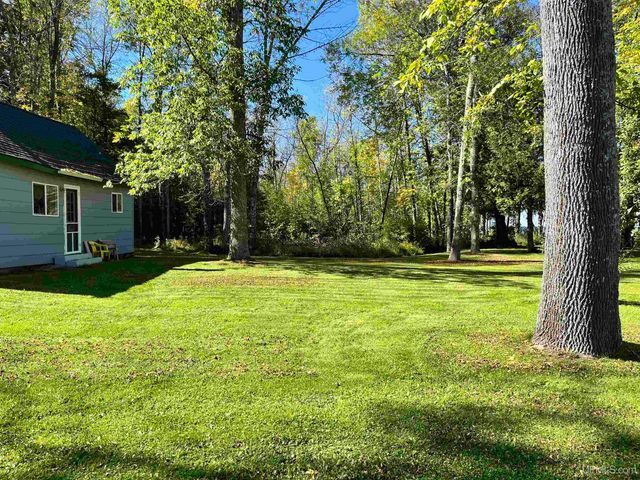 101 & 119 Pearl Street 2 Cottages, Ontonagon, MI 49953