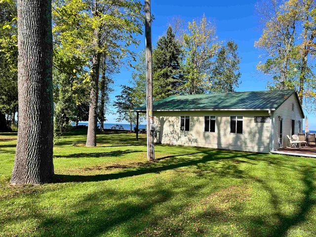 101 & 119 Pearl Street 2 Cottages, Ontonagon, MI 49953