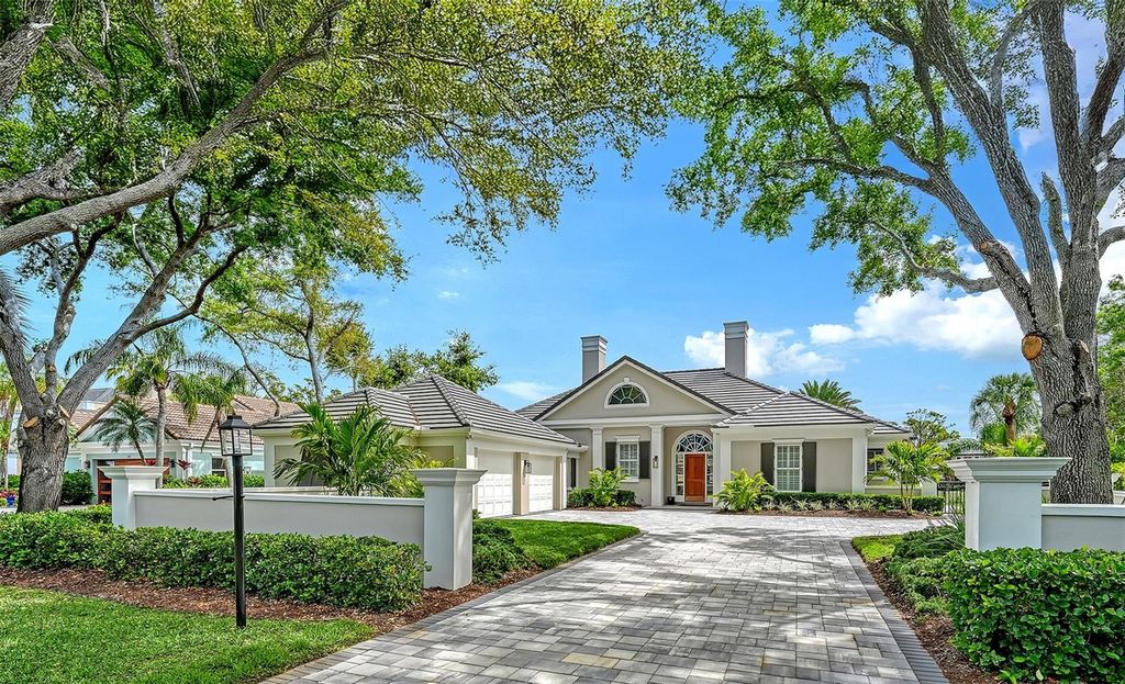 Image 1 of property listing at 228 SAINT JAMES PARK, Osprey, FL 34229