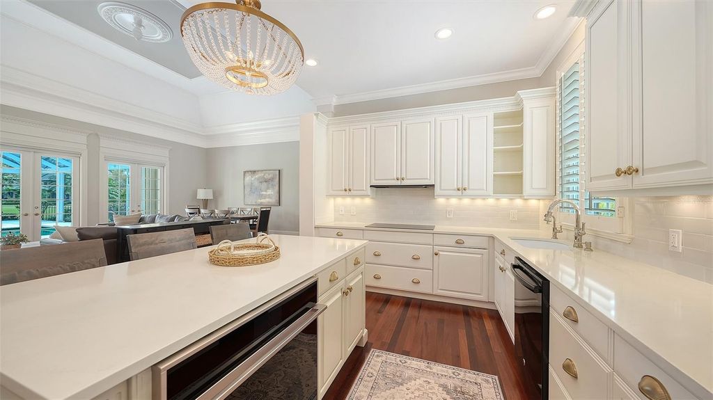 Image 15 of property listing at 228 SAINT JAMES PARK, Osprey, FL 34229