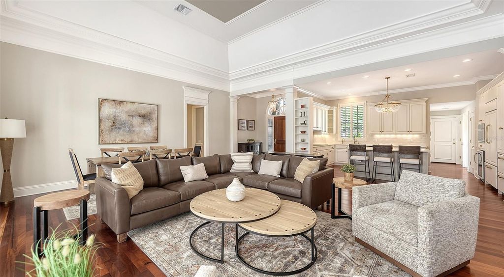 Image 9 of property listing at 228 SAINT JAMES PARK, Osprey, FL 34229