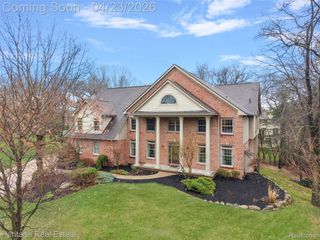 1562 Eagle Trail, Oxford Charter Township, MI 48371