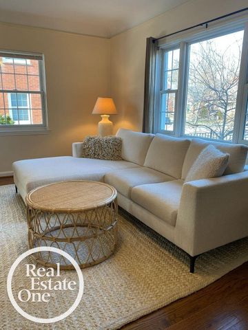 897 Rivard Boulevard, Grosse Pointe, MI 48230