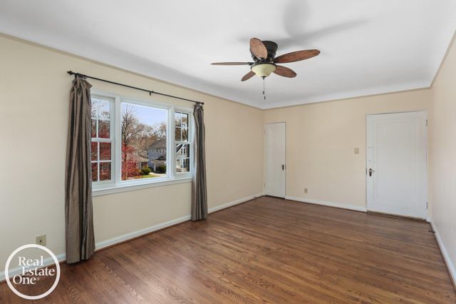 897 Rivard Boulevard, Grosse Pointe, MI 48230