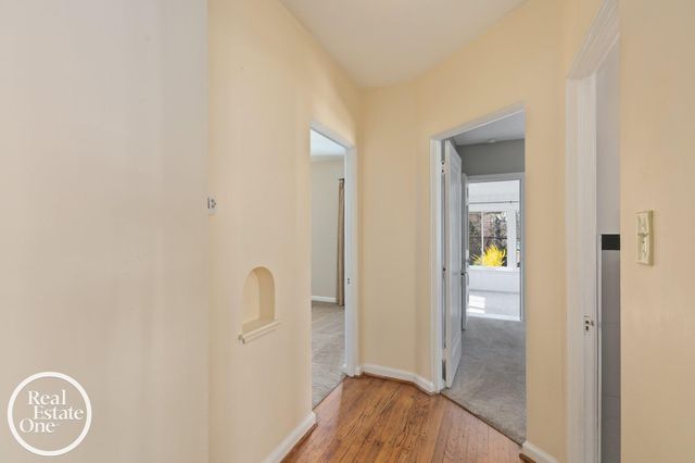 897 Rivard Boulevard, Grosse Pointe, MI 48230