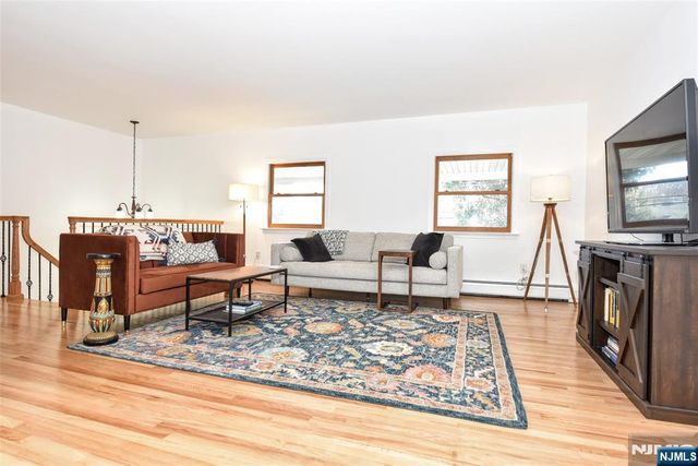 254 Godwin Avenue, Wyckoff, NJ 07481