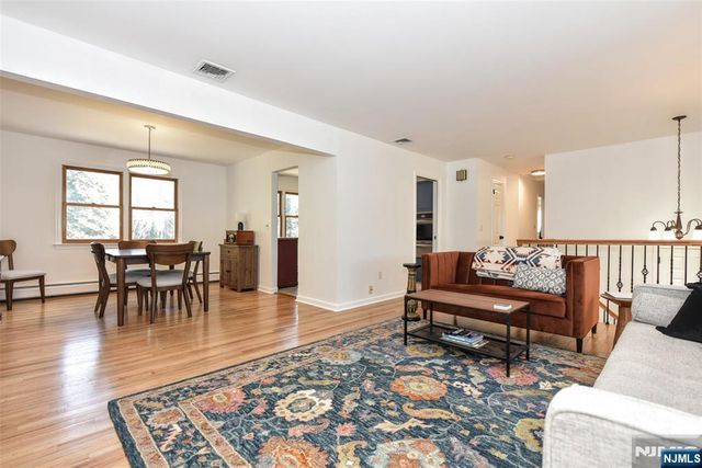 254 Godwin Avenue, Wyckoff, NJ 07481