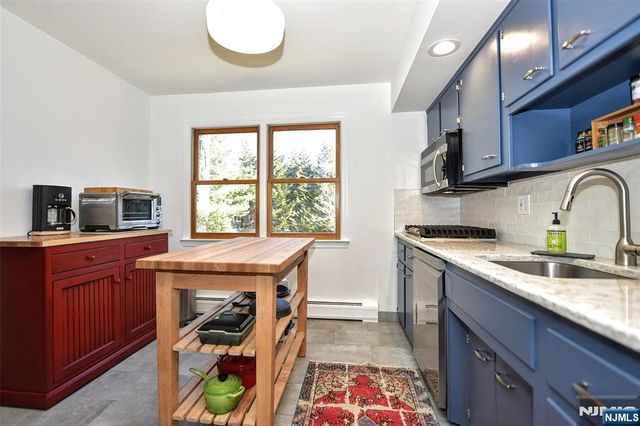 254 Godwin Avenue, Wyckoff, NJ 07481