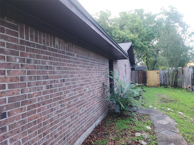 3009 Del Monte Avenue, Bay City, TX 77414